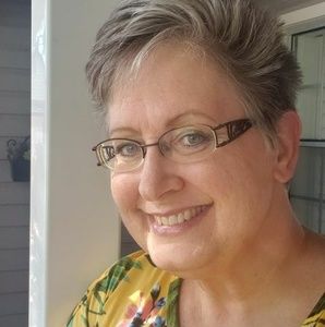 Meet your Posher, Beth